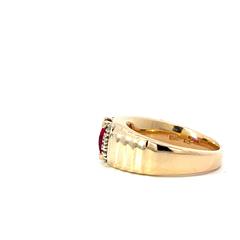 Striking! Size 10 Stepped Side Red Gemstone & Diamond Ring 10KT Yellow Gold 12g